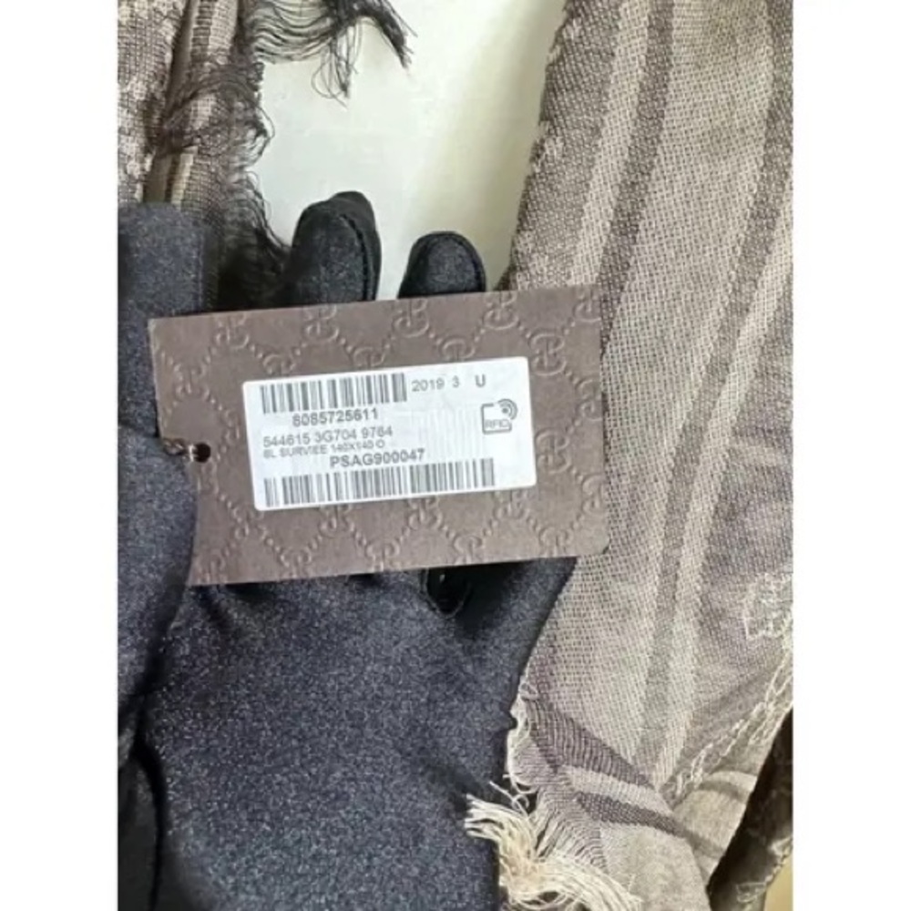 New Gucci GG Guccissima Monogram Scarf in Brown - Picture 9 of 10